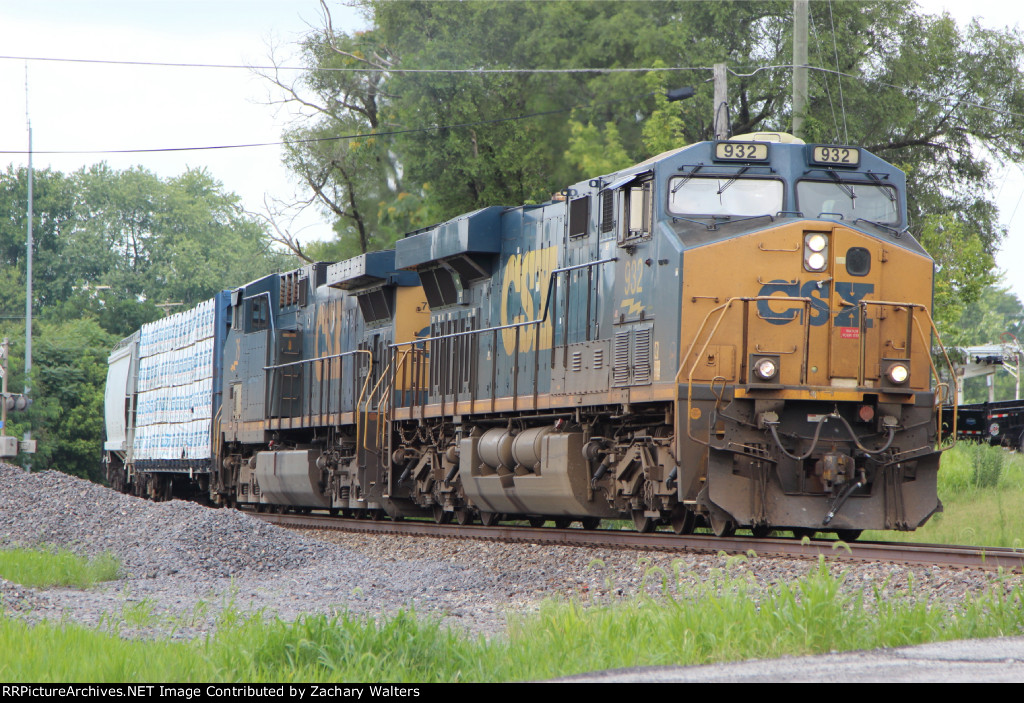 CSX 932 76